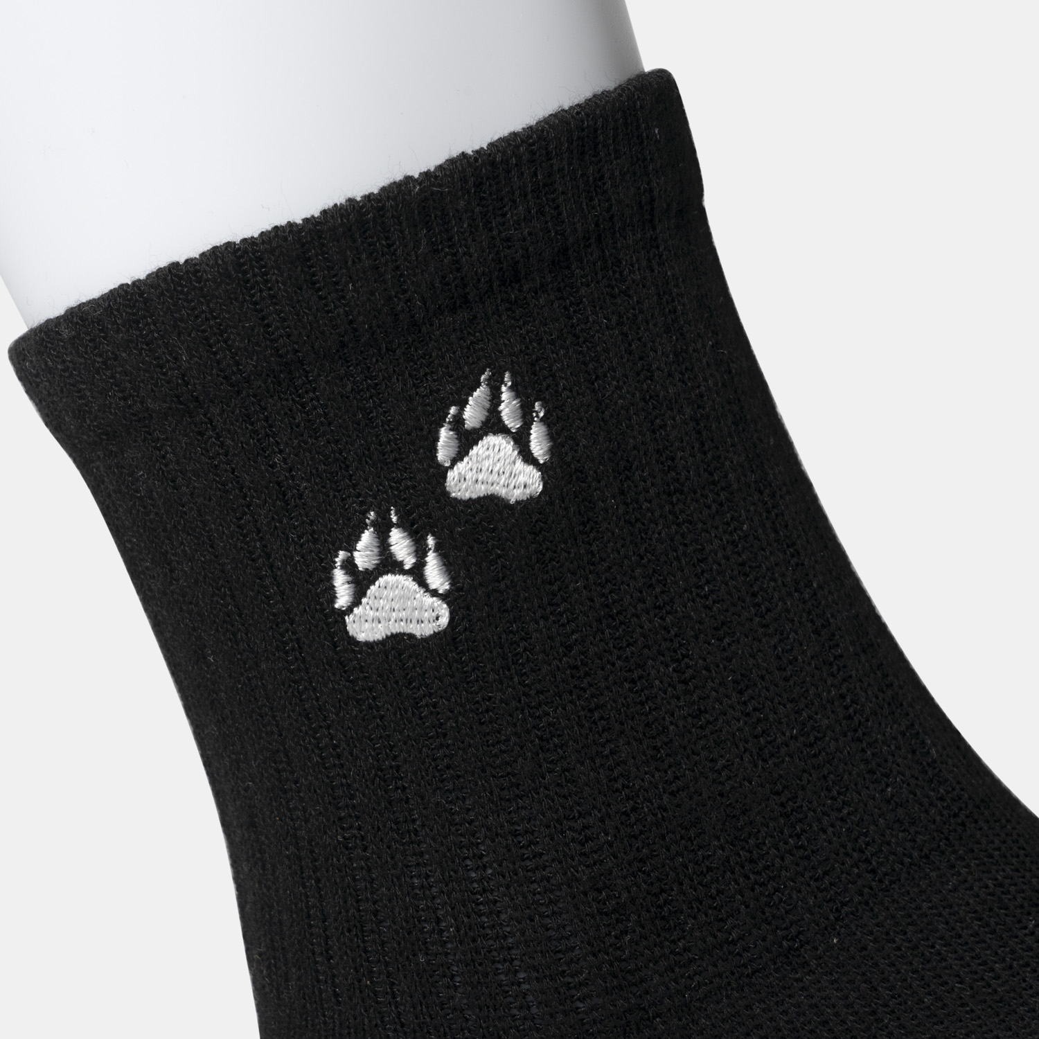 Embroidery details（black)